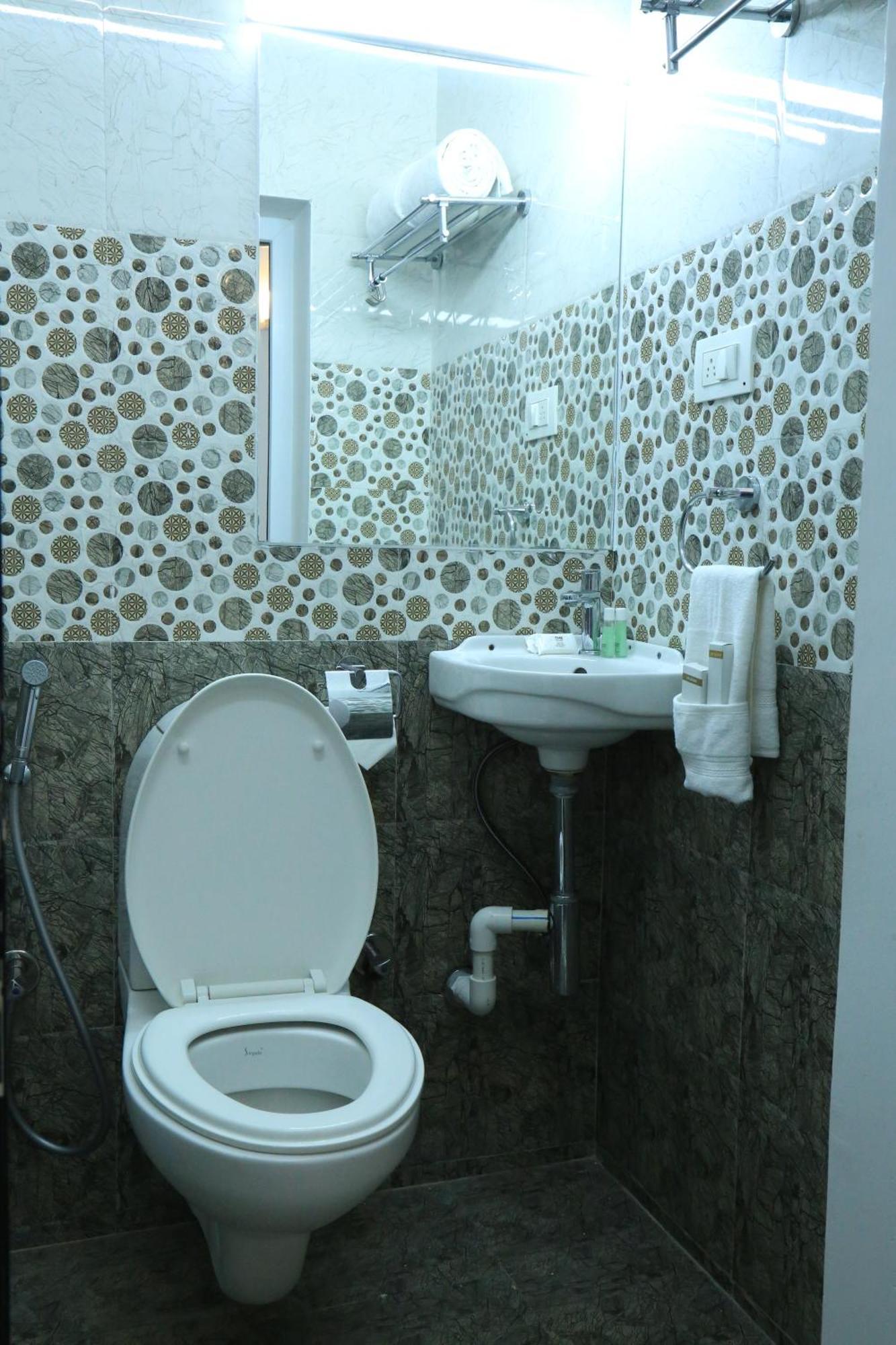 Christian Guest House Vellore Exterior photo